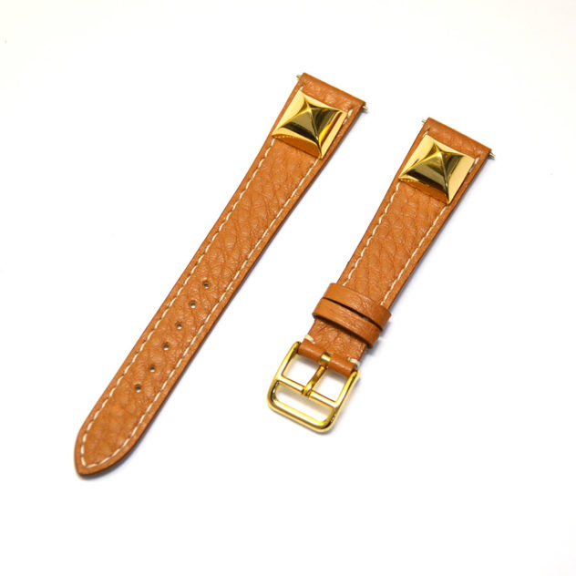 時計ベルトオーダー／カラー：キャメル／ステッチ：生成り／裏側：ベージュ／素材：シュリンクレザー 