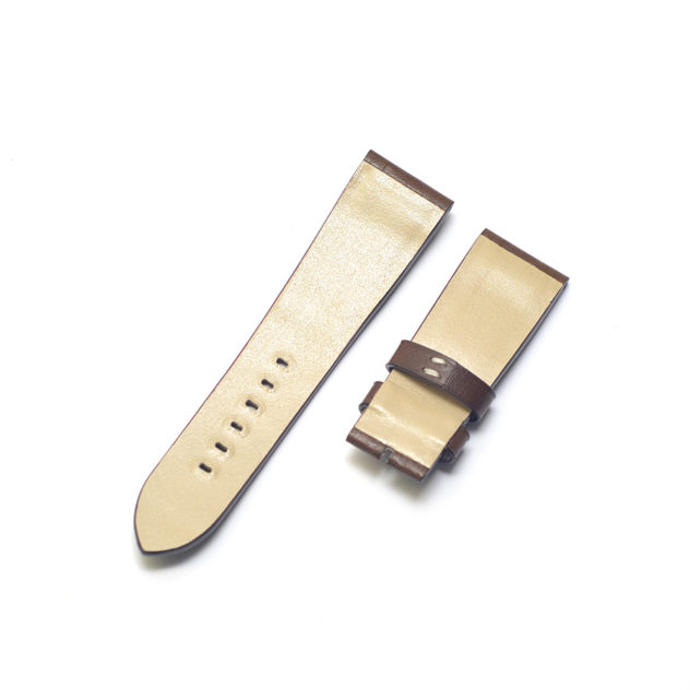 時計ベルトオーダー／カラー：こげ茶／ステッチ：生成り／裏側：防水レザー加工　ベージュ／素材：栃木レザー　ヌメ革 