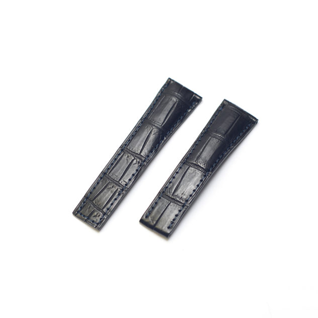 タグホイヤー モナコ マックイーン復刻モデル 時計ベルトオーダー｜クロコダイル × マットブラック × ネイビーステッチ
