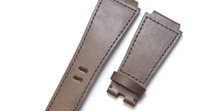 Bell & Ross用 時計ベルトオーダー｜ヌメ革 × こげ茶 × 深緑ステッチ